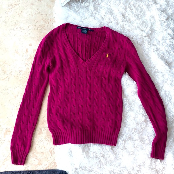 Ralph Lauren Sweaters - Ralph Lauren sz md magenta cable knit sweater